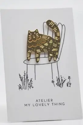 Pin's Chat adorable en laiton